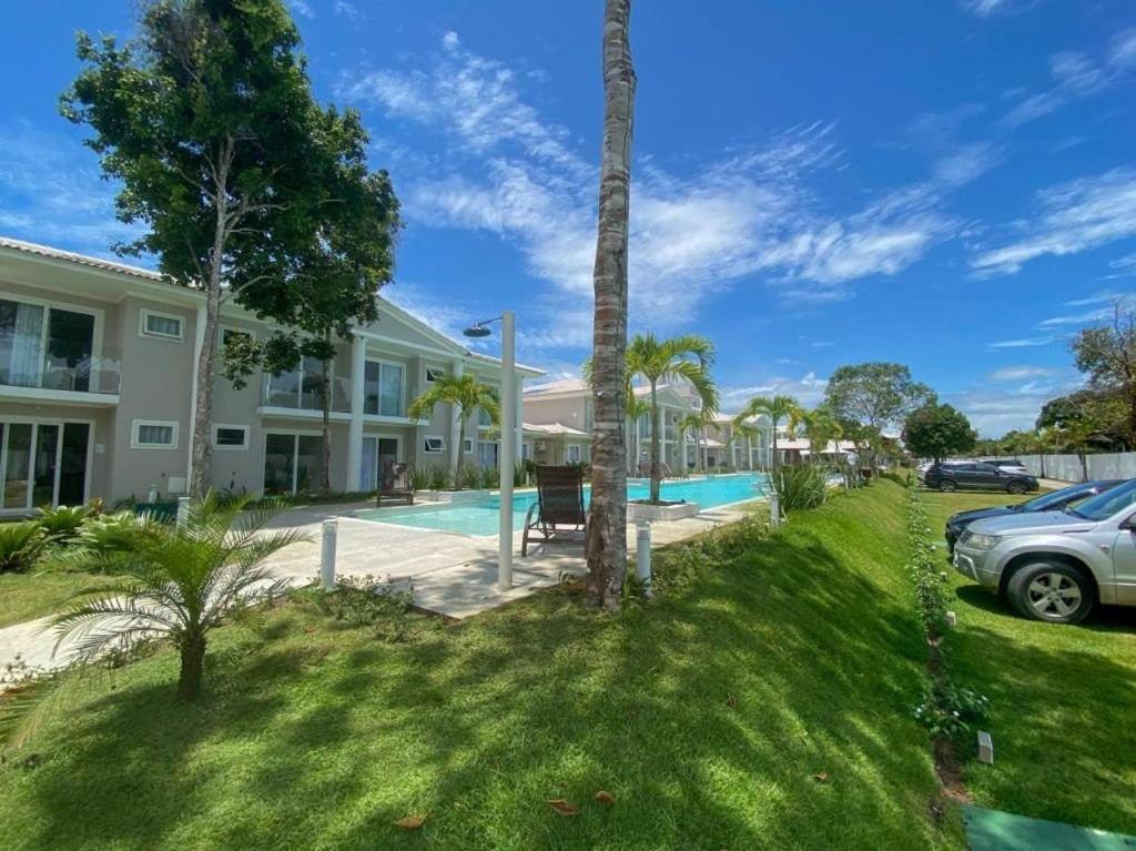 Casa Em A 200m Da Em Arraial D'ajuda, Com 3 Suites, Sala Climatizada, Area Gourmet Privativa, Internet 300mbps, Com Piscinas Adulto E Infantil, Sauna, Quadra De Tenis E Portaria 24hrs. Holiday home *