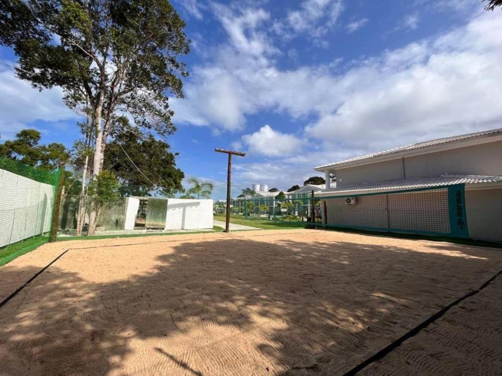 Holiday home Casa Em A 200m Da Em Arraial D'ajuda, Com 3 Suites, Sala Climatizada, Area Gourmet Privativa, Internet 300mbps, Com Piscinas Adulto E Infantil, Sauna, Quadra De Tenis E Portaria 24hrs.